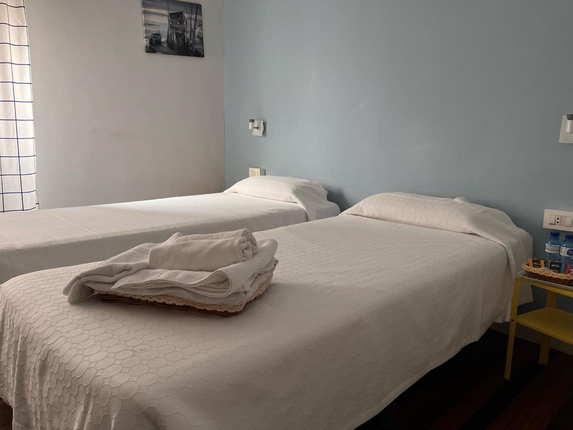 Hotel Bolina Guernica y Luno Luaran gambar