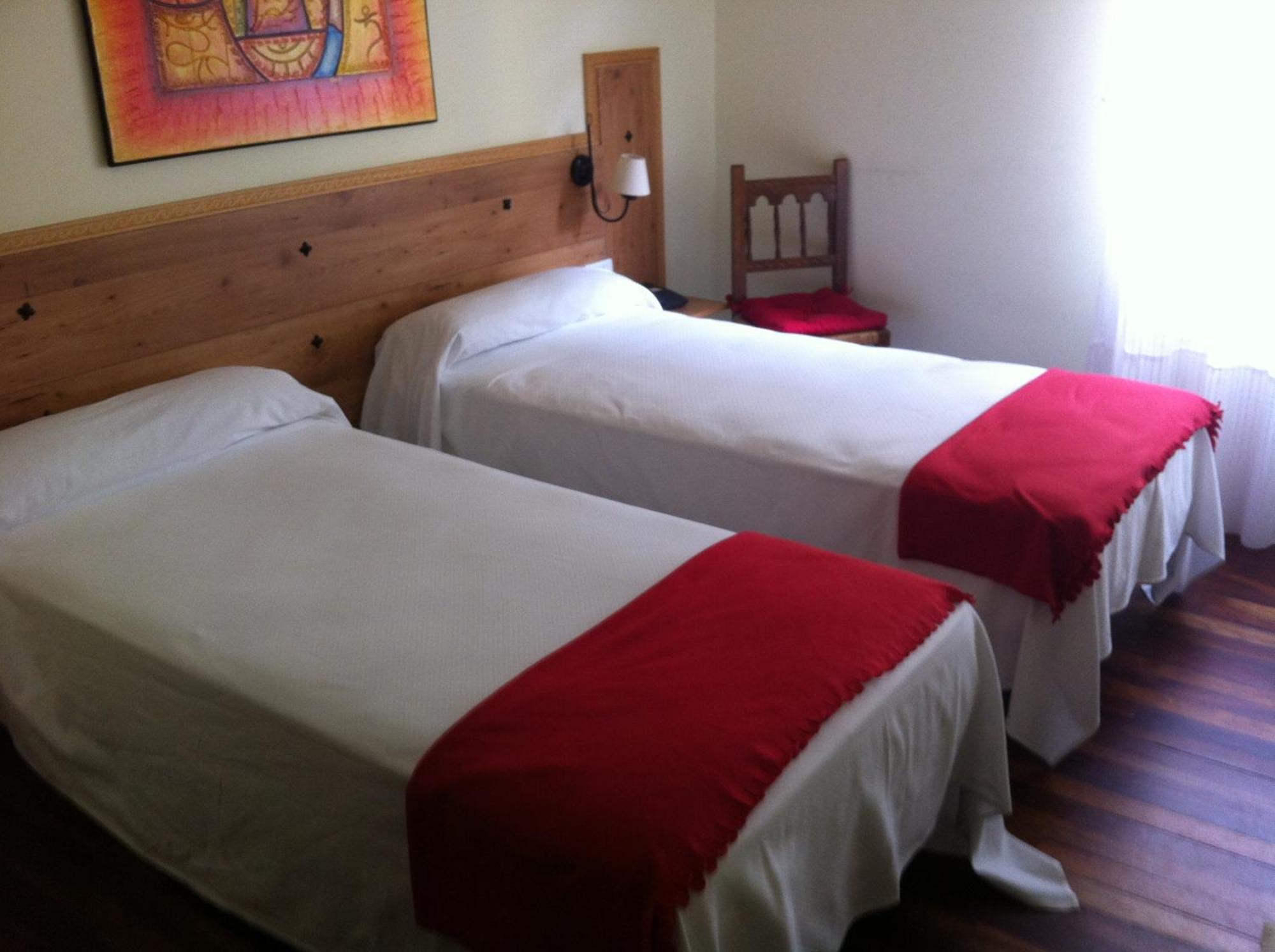 Hotel Bolina Guernica y Luno Bilik gambar